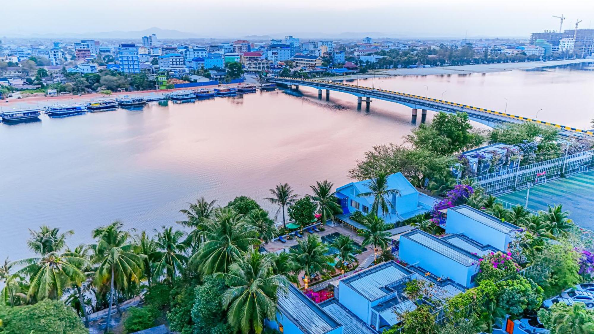 The B Resort Kampot Εξωτερικό φωτογραφία