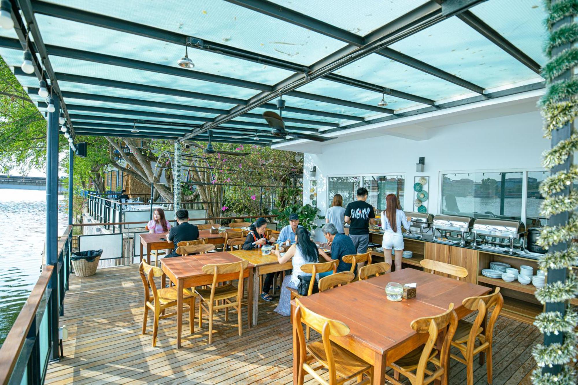 The B Resort Kampot Εξωτερικό φωτογραφία